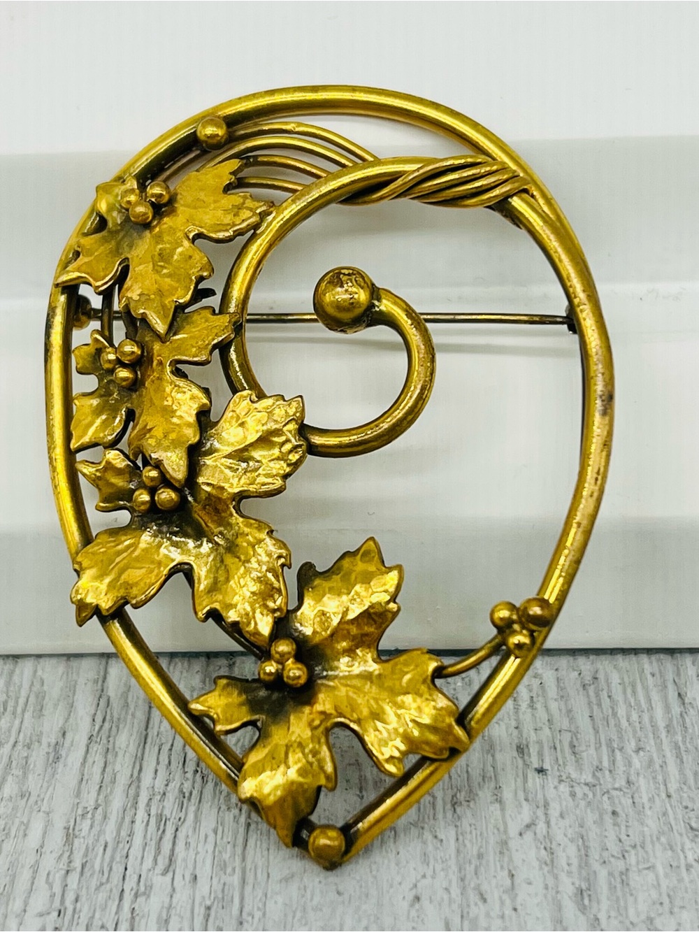 387. Antique 1930s Signed Joseff of Hollywood Brooch Movie Studio Rental Piece